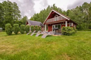 Puhkemajad Torm ja Tuul Võrtsjärve ääres